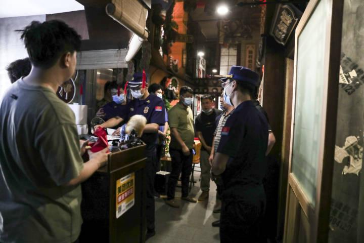 通道只够一人通行，装修用到大量可燃材料…义乌一网红“密室逃脱”类场所被关停休闲区蓝鸢梦想 - Www.slyday.coM