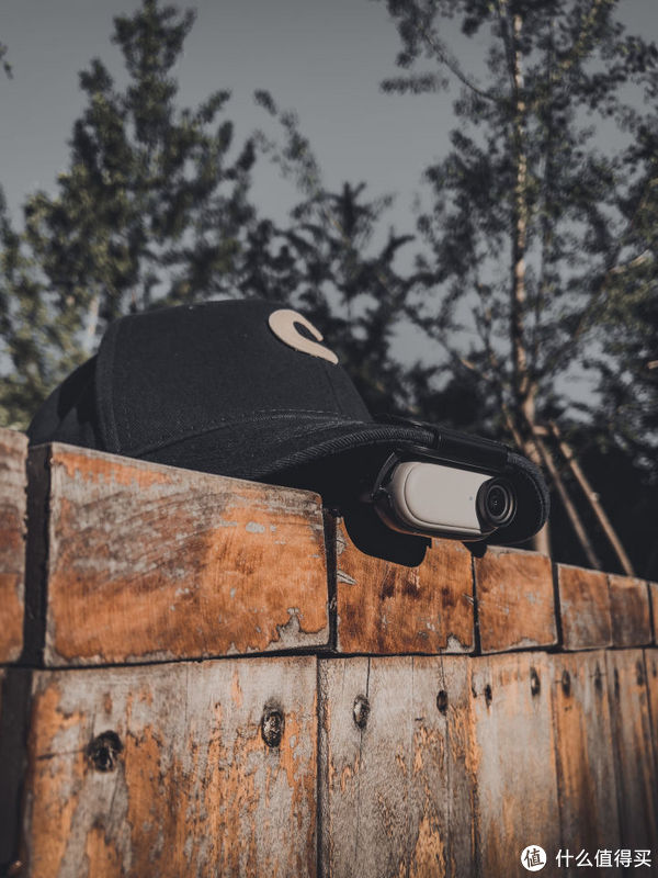 【Insta360 GO2上手】谁能拒绝一个头顶长摄像头的男人呢？休闲区蓝鸢梦想 - Www.slyday.coM