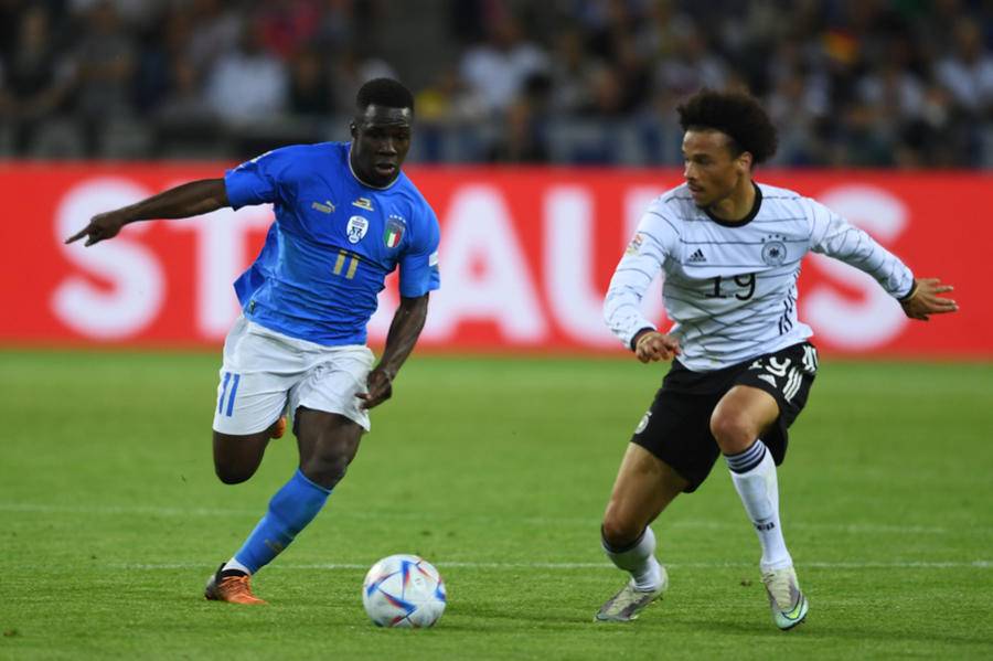 体坛午爆｜山东泰山明日迎战长春亚泰，卡塔尔世界杯32强出炉休闲区蓝鸢梦想 - Www.slyday.coM