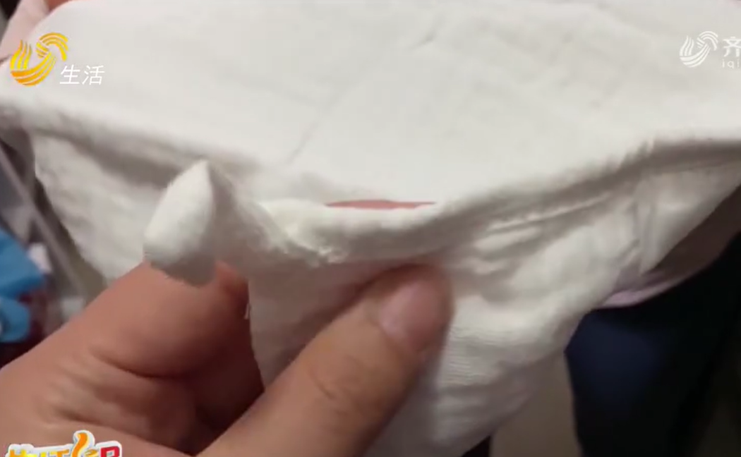 育儿嫂故意用方巾盖住90天大的宝宝脸！声称自己在给孩子做早教？休闲区蓝鸢梦想 - Www.slyday.coM