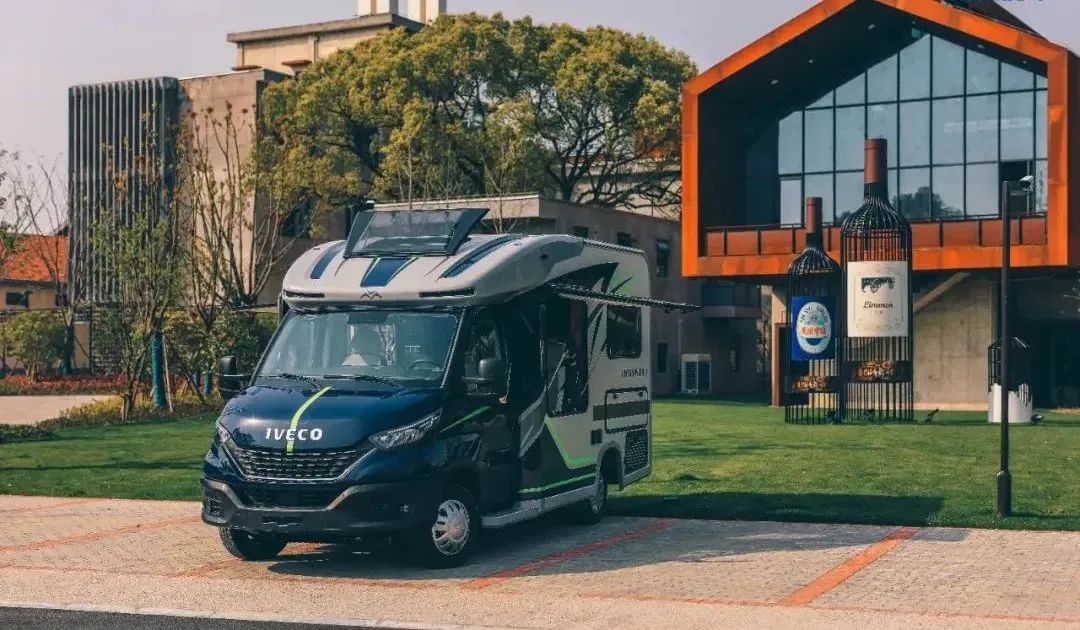 炫酷登场戴德进口urv高配版领略不凡品质