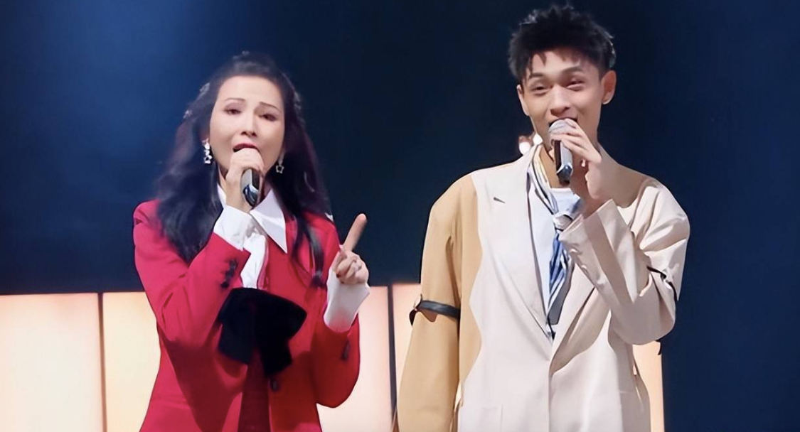 秦霄贤入围百花奖最佳新人,被网友吐槽有粉丝没实力,凭什么提名休闲区蓝鸢梦想 - Www.slyday.coM 秦霄贤入围百花奖最佳新人,被网友吐槽有粉丝没实力,凭什么提名休闲区蓝鸢梦想 - Www.slyday.coM