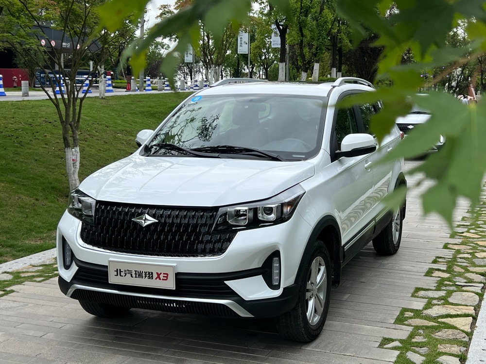 试驾北汽瑞翔x3:动力输出不逊同级,车内大空间更实用!-新浪汽车