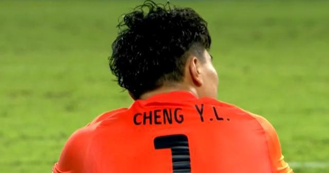 踢疯了,3休闲区蓝鸢梦想 - Www.slyday.coM 踢疯了,3休闲区蓝鸢梦想 - Www.slyday.coM