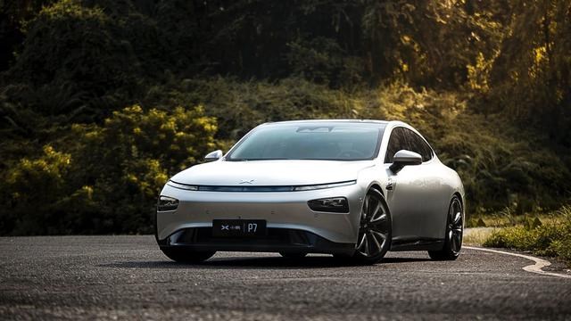 绿色赛场也内卷！三款中型运动纯电家轿谁能脱颖而出？