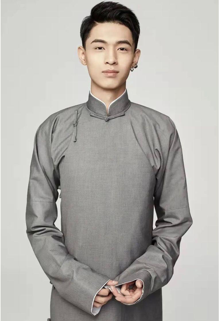 秦霄贤入围百花奖最佳新人,被网友吐槽有粉丝没实力,凭什么提名休闲区蓝鸢梦想 - Www.slyday.coM 秦霄贤入围百花奖最佳新人,被网友吐槽有粉丝没实力,凭什么提名休闲区蓝鸢梦想 - Www.slyday.coM