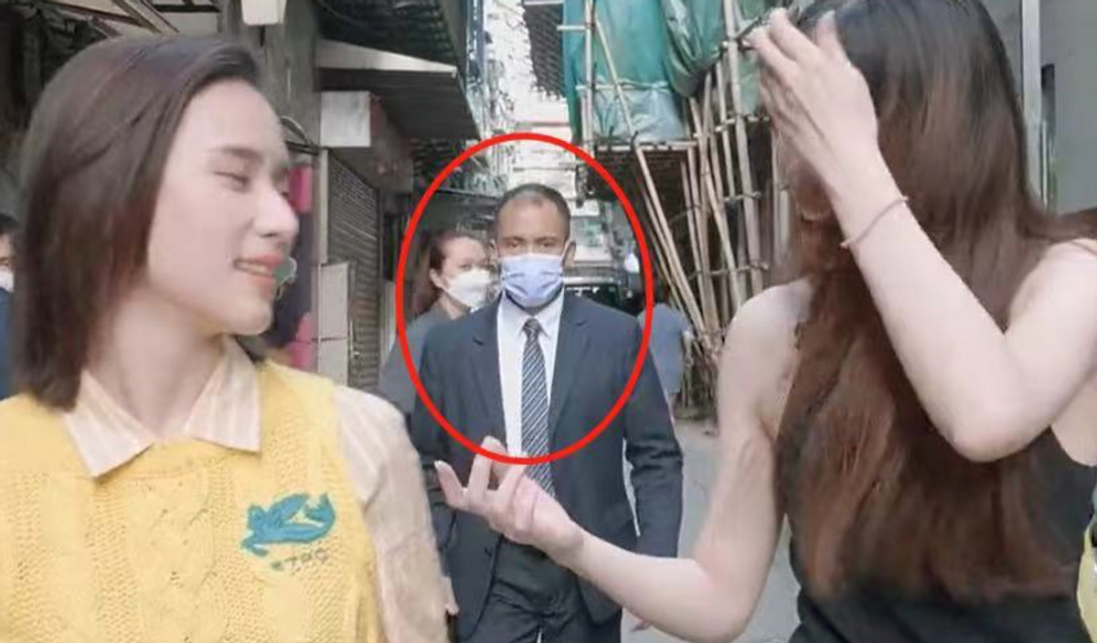 何超莲自曝父亲曾被暗杀3次！上节目保镖跟随，被禁止玩高空项目休闲区蓝鸢梦想 - Www.slyday.coM