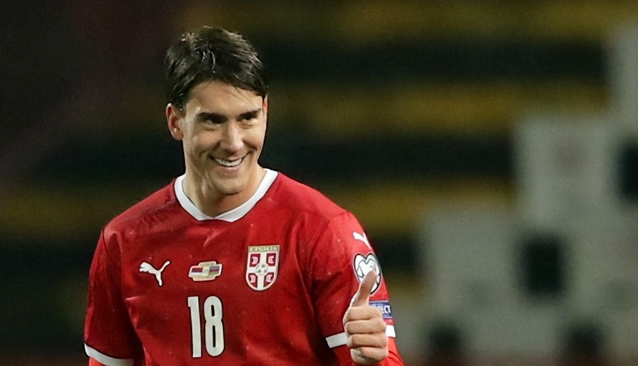 71亿英镑,阵中的白矮星弗拉霍维奇年薪8500万英镑.