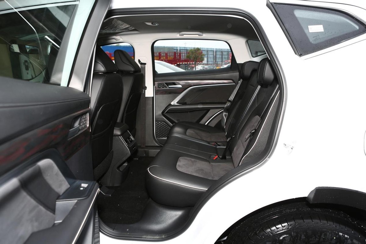 哈弗与五菱谁打造的车更好？H6遇上佳辰，同样的预算该怎么选？休闲区蓝鸢梦想 - Www.slyday.coM