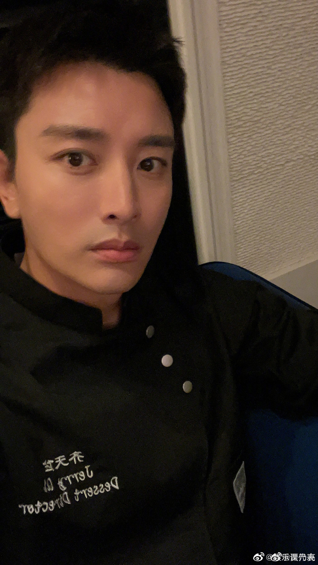 16日，引发热议，@贾乃亮 回应并表示会深刻反省：过去几年，投资了两三家公司，本人确实没有权利也没有能力参与经营管理……休闲区蓝鸢梦想 - Www.slyday.coM