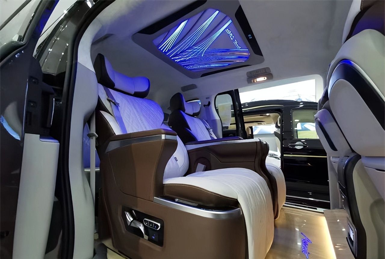 别克gl8改装宜商宜家多功能豪华七座商务车