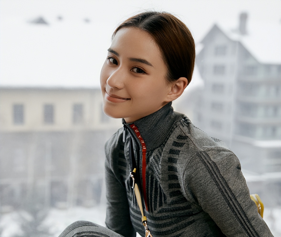 赌王千金何超莲谈创业不易自称家里有钱是原罪遭狠批又当又立