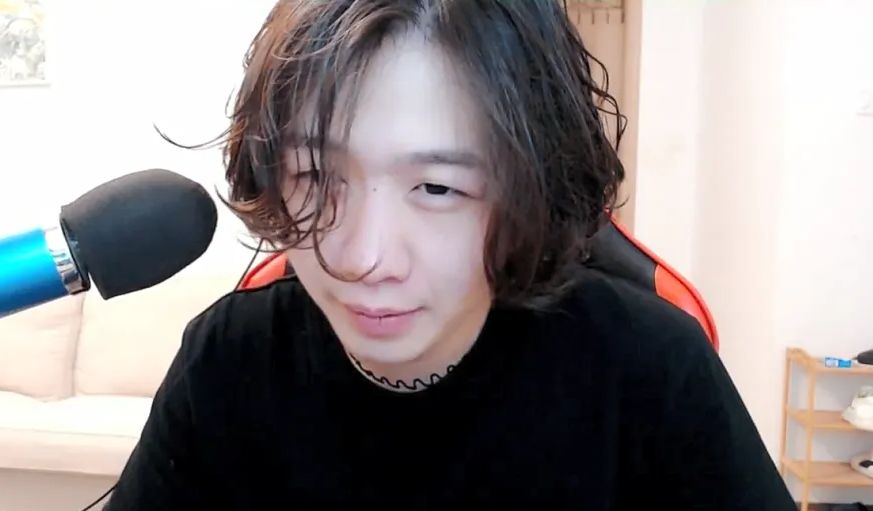 看小予神拿四杀,吕德华也心痒痒了:这不有手就行吗?休闲区蓝鸢梦想 - Www.slyday.coM 看小予神拿四杀,吕德华也心痒痒了:这不有手就行吗?休闲区蓝鸢梦想 - Www.slyday.coM