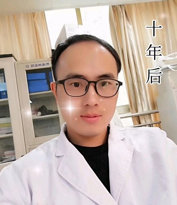 医学生晒自己大学时期，和从医十年的对比照，真的是越来越可靠了休闲区蓝鸢梦想 - Www.slyday.coM