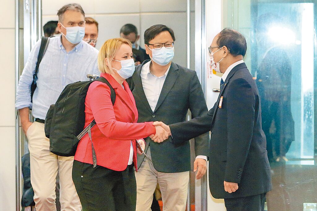 “一季度对中国大陆出口额已跌至零点”，立陶宛官员率团窜访台湾地区休闲区蓝鸢梦想 - Www.slyday.coM