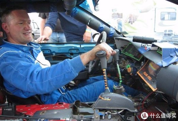 双倍油耗能否歹来双倍快乐？休闲区蓝鸢梦想 - Www.slyday.coM