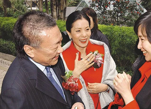 蓝琼缨|赌王|何鸿燊_新浪新闻