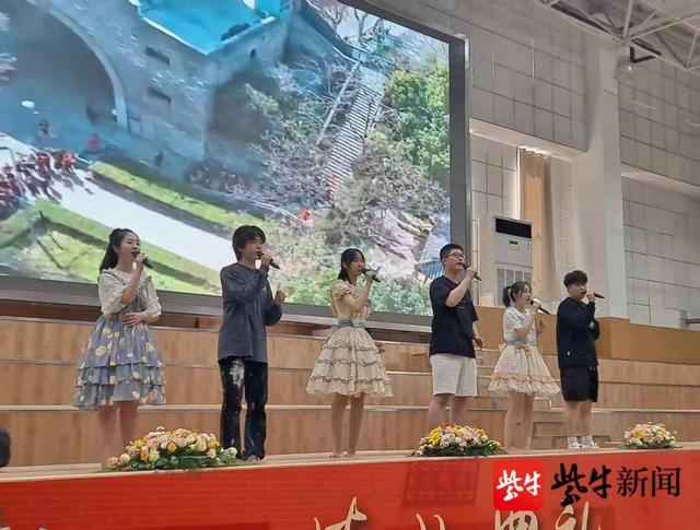 南京十二中校长深情寄语高三毕业生|南京市|高三|毕业生_新浪新闻