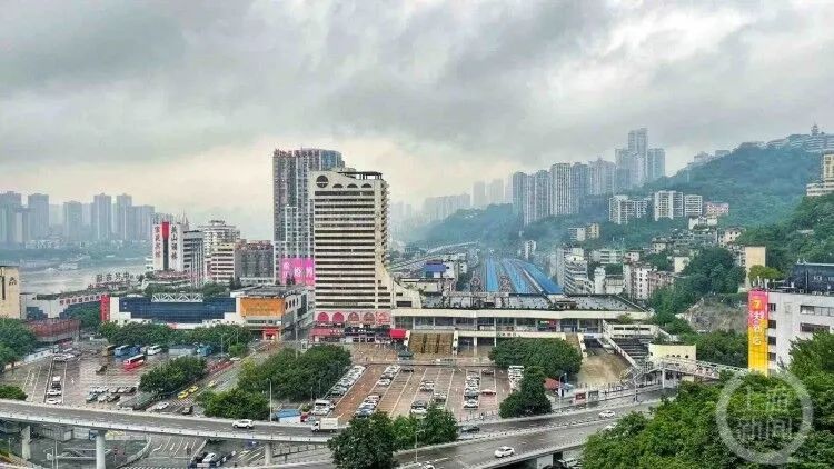 70载的陪伴菜园坝火车站我们后会有期