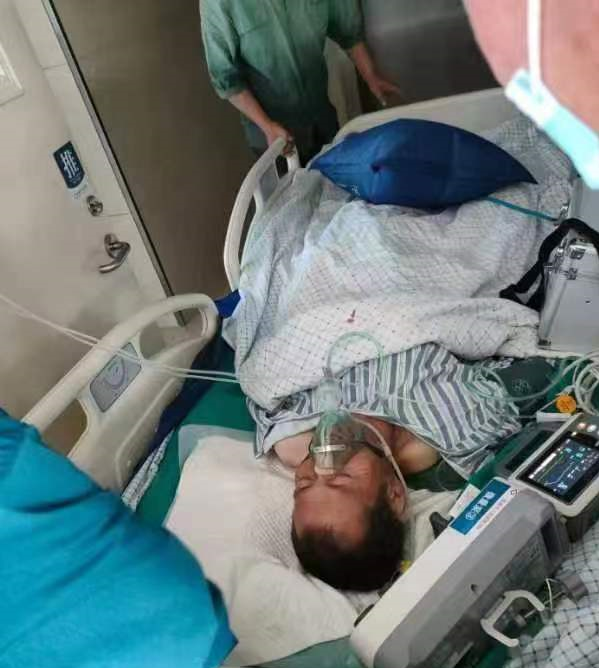 【遭遇】固原五旬男子驾驶电三轮不慎翻车，受伤严重被送进ICU休闲区蓝鸢梦想 - Www.slyday.coM