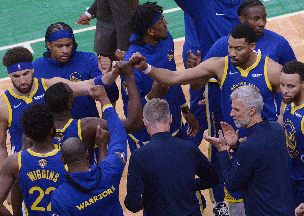 勇士总冠军!库里轰34分喜极而泣,维金斯全能发挥,塔图姆太低迷休闲区蓝鸢梦想 - Www.slyday.coM 勇士总冠军!库里轰34分喜极而泣,维金斯全能发挥,塔图姆太低迷休闲区蓝鸢梦想 - Www.slyday.coM