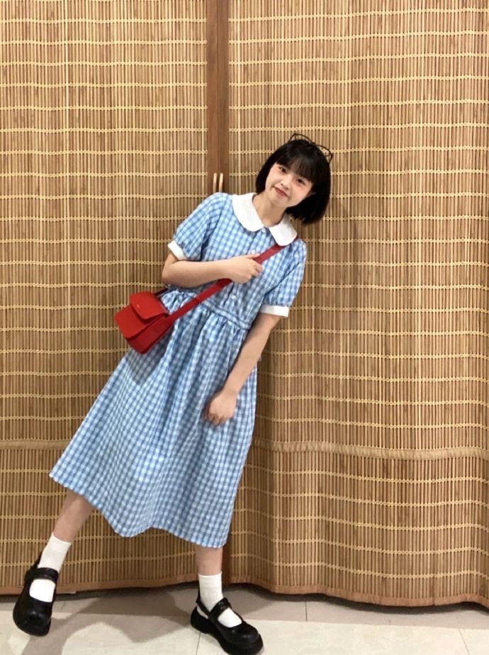 短发穿搭日系女生的可爱时刻