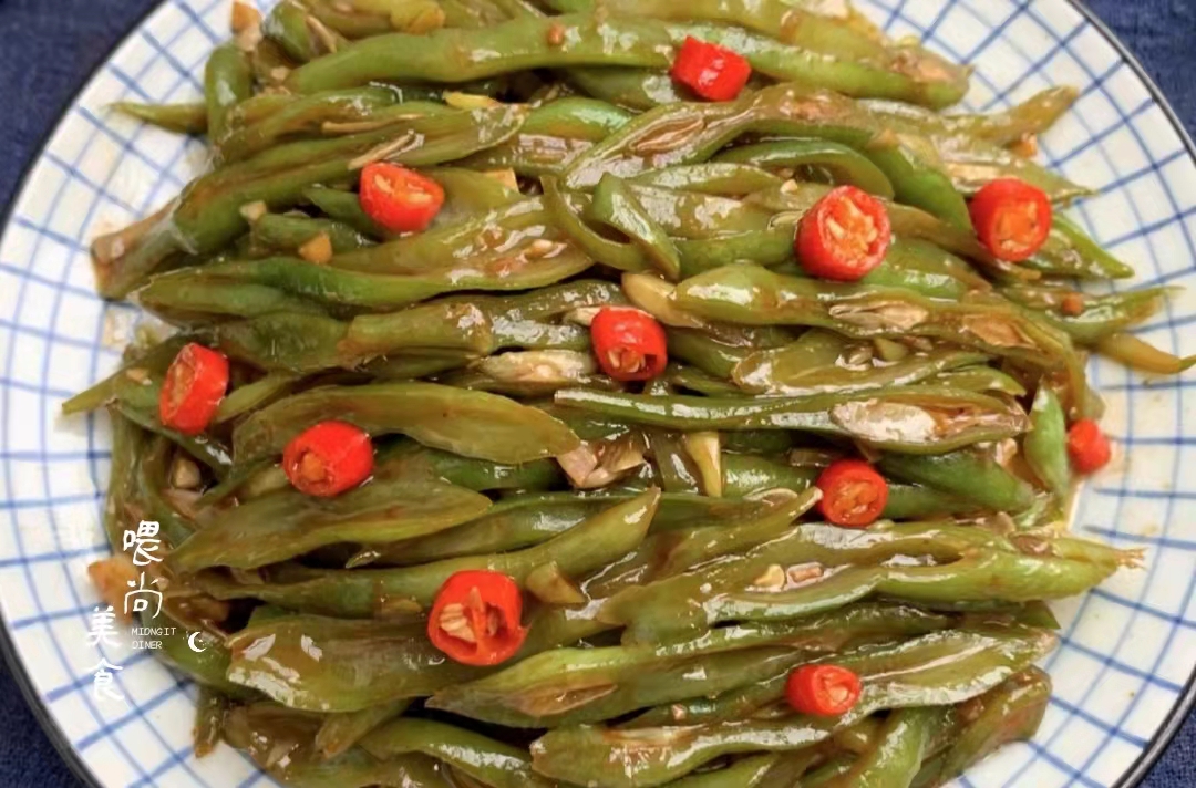 两道超级下饭的家常美食，麻辣巴鲨鱼，酱爆豆角，孩子最喜欢吃了休闲区蓝鸢梦想 - Www.slyday.coM