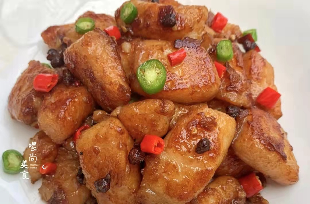 两道超级下饭的家常美食，麻辣巴鲨鱼，酱爆豆角，孩子最喜欢吃了休闲区蓝鸢梦想 - Www.slyday.coM