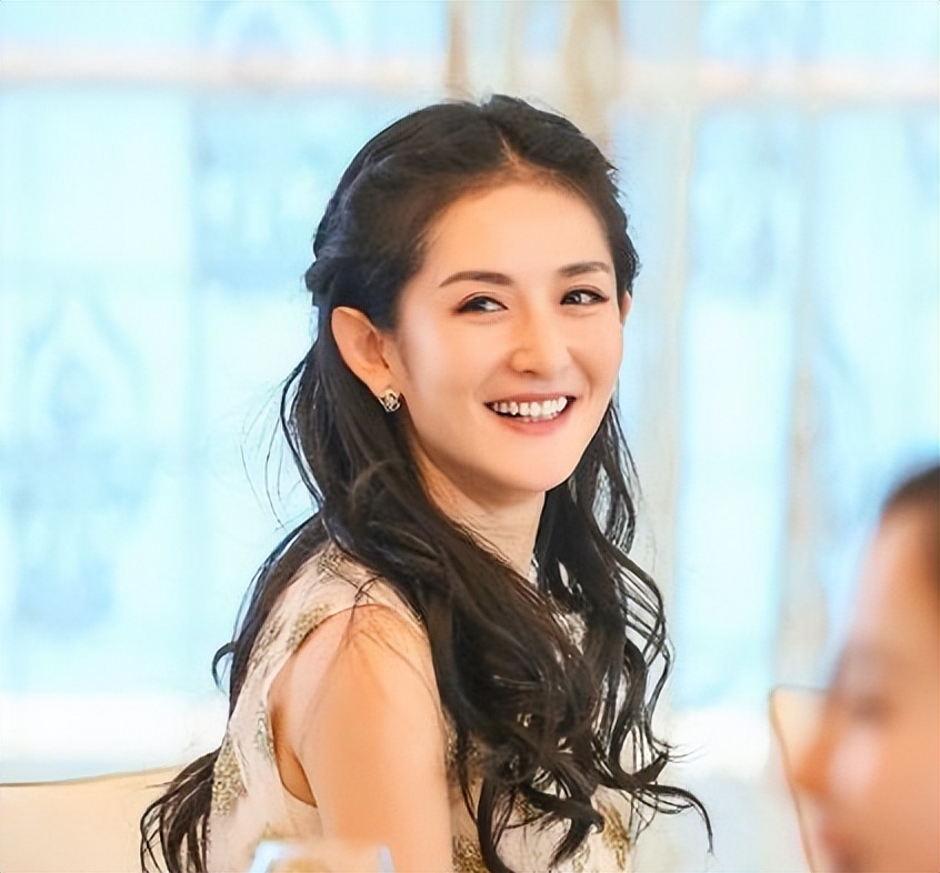 谢娜生孩子之后变得没有自信,过生日哭着感谢观众,粉丝暖心回应休闲区蓝鸢梦想 - Www.slyday.coM 谢娜生孩子之后变得没有自信,过生日哭着感谢观众,粉丝暖心回应休闲区蓝鸢梦想 - Www.slyday.coM