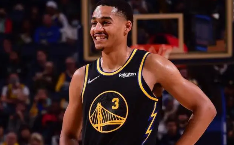 勇士总冠军！库里三分11中6轰34+7，塔图姆太拉跨，布朗空砍34+7休闲区蓝鸢梦想 - Www.slyday.coM