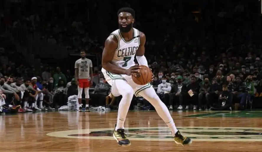 勇士总冠军！库里三分11中6轰34+7，塔图姆太拉跨，布朗空砍34+7休闲区蓝鸢梦想 - Www.slyday.coM