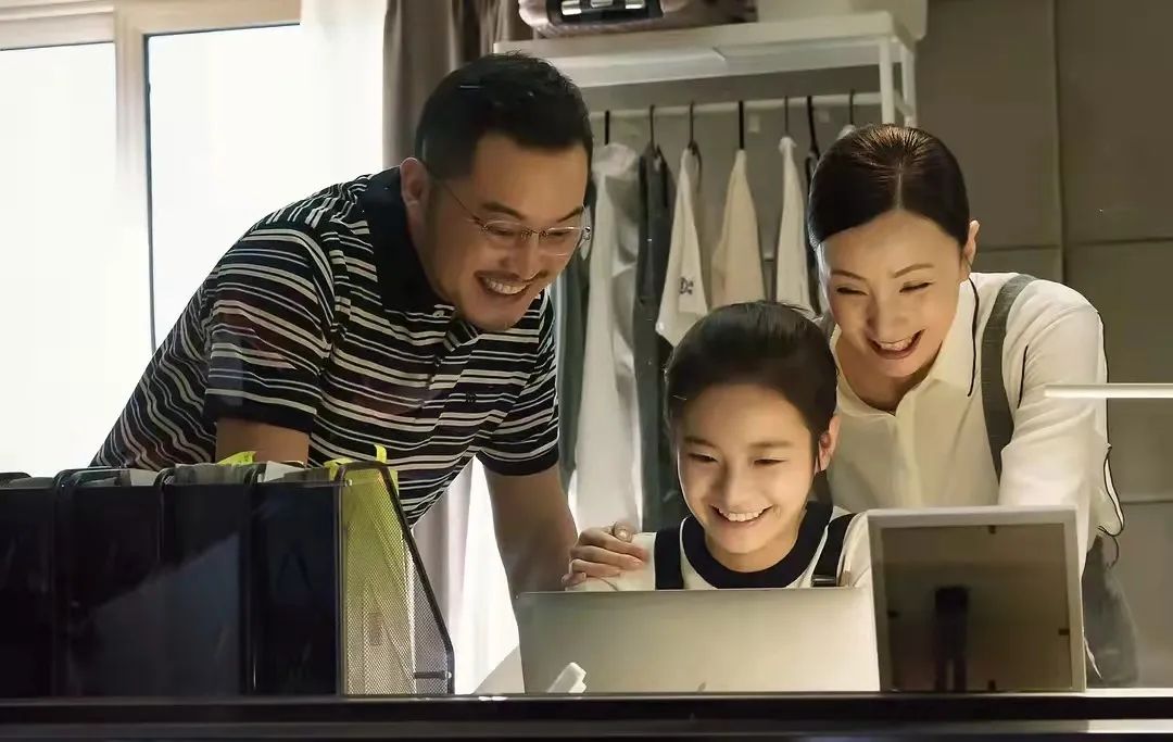 “我带过70个研究生，却对初中女儿束手无策。”学霸生学渣的痛，只有他最懂休闲区蓝鸢梦想 - Www.slyday.coM