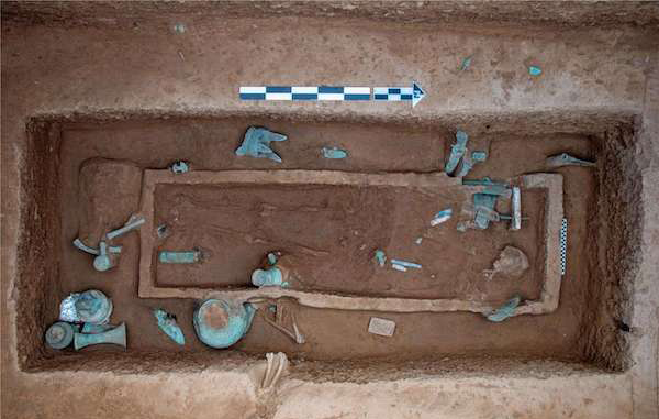 陶家营洹北商城时期铜器墓陶家营商墓铜戈陶家营商墓铜刀2021年殷墟