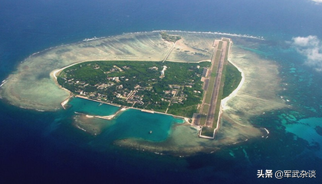 “福建”号航母下水，满载排水量8万吨，舰名为何不是“江苏”？休闲区蓝鸢梦想 - Www.slyday.coM