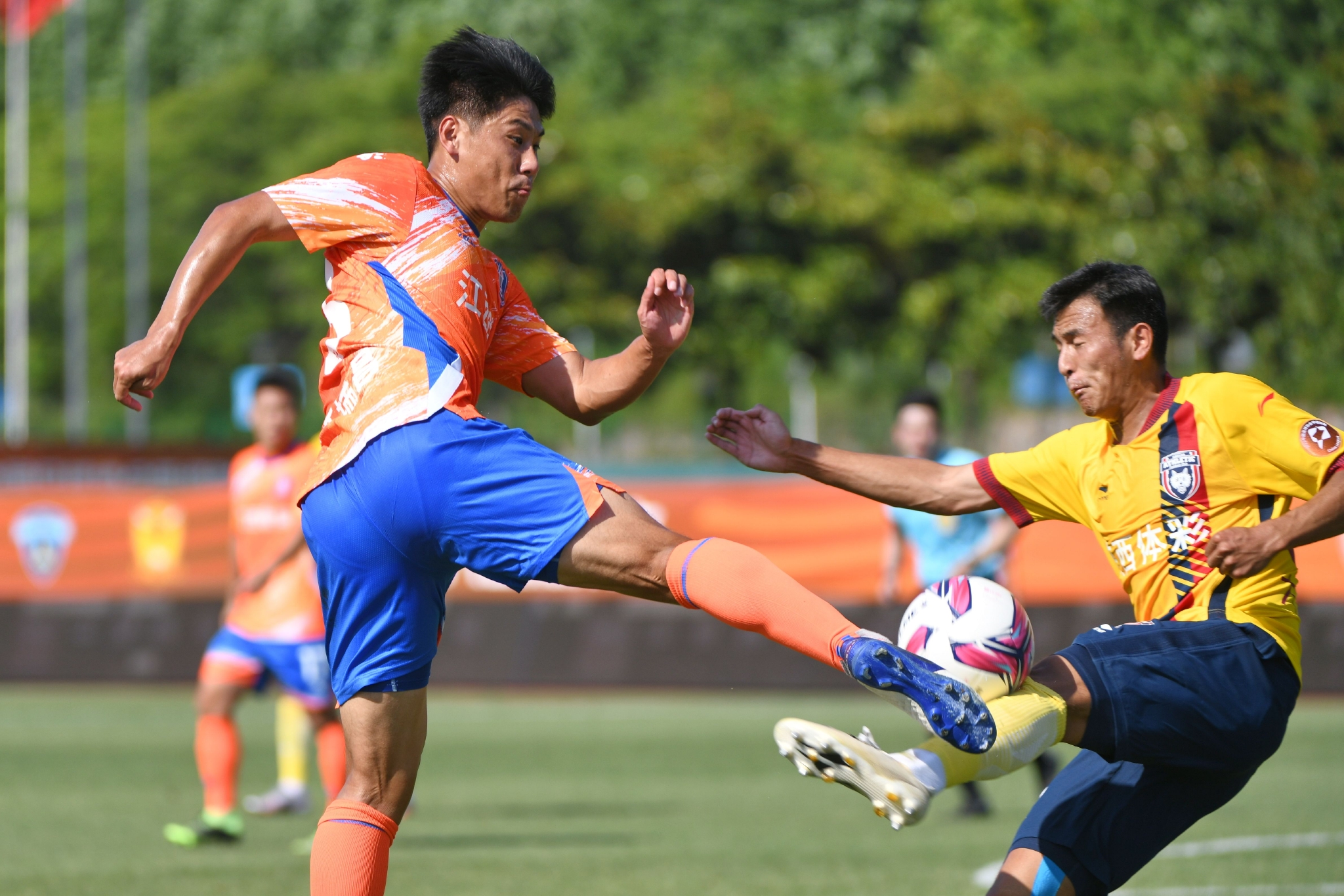 足球中甲陕西长安竞技胜江西北大门