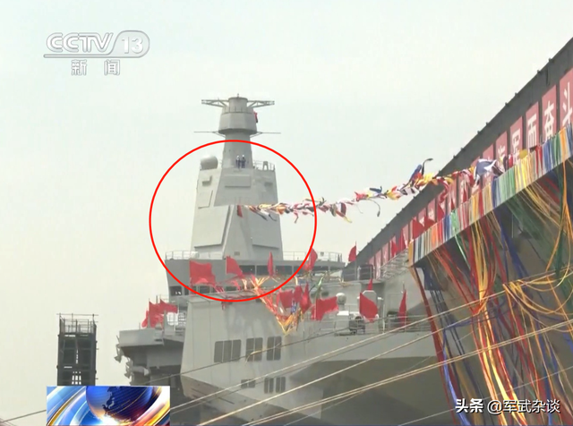 “福建”号航母下水，满载排水量8万吨，舰名为何不是“江苏”？休闲区蓝鸢梦想 - Www.slyday.coM