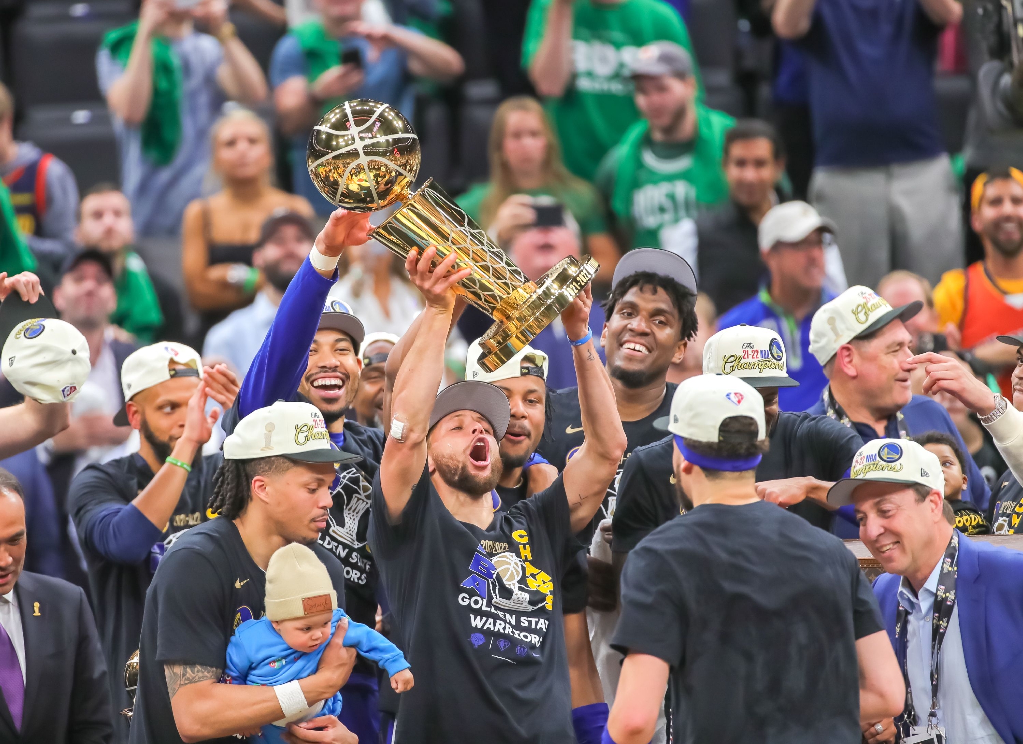 篮球——nba总决赛:勇士队夺冠|勇士|斯蒂芬·库里|德雷蒙德·格林