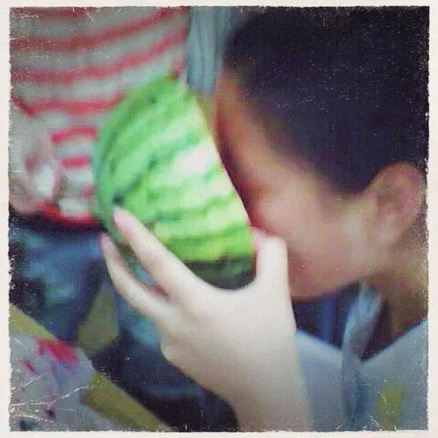 请 你 上 我 家 吃 瓜 呀休闲区蓝鸢梦想 - Www.slyday.coM