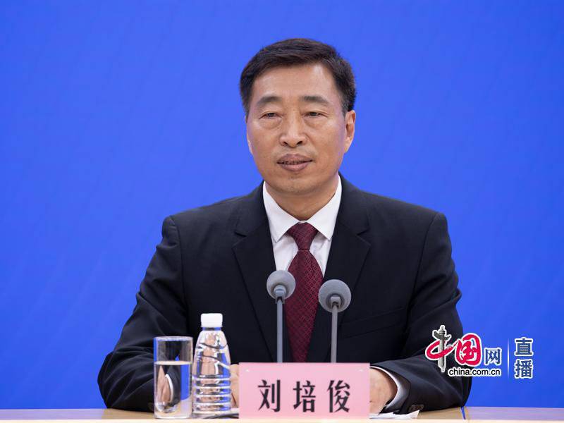 问疫｜教育部答封面新闻：督查校园招聘疫情防控措施落实 纠正“一刀切”等限制做法休闲区蓝鸢梦想 - Www.slyday.coM
