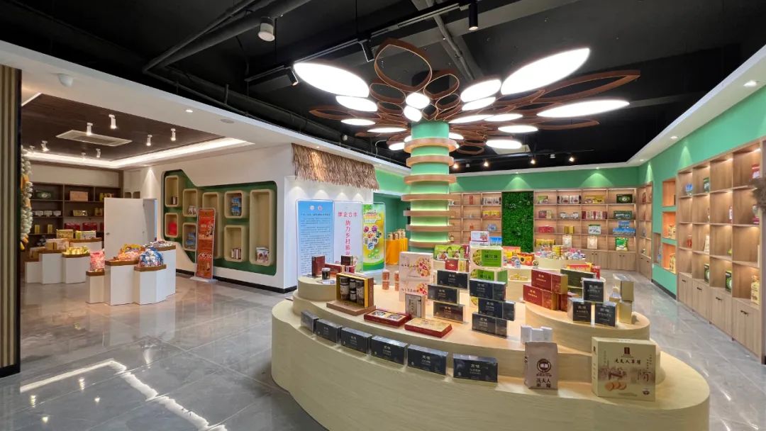 珠海驻茂名乡村振兴指挥部到茂名市乡村振兴农副产品展销中心调研