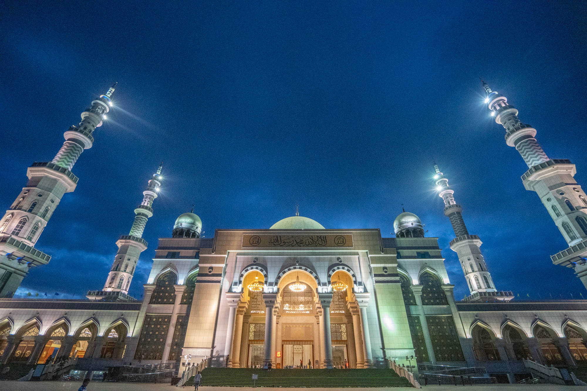 沙甸清真大寺,气势磅礴,仿佛来到了外国|大清真寺|沙甸|清真大寺_新浪
