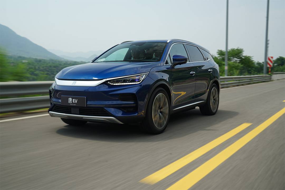 试驾2022款比亚迪唐ev-新浪汽车