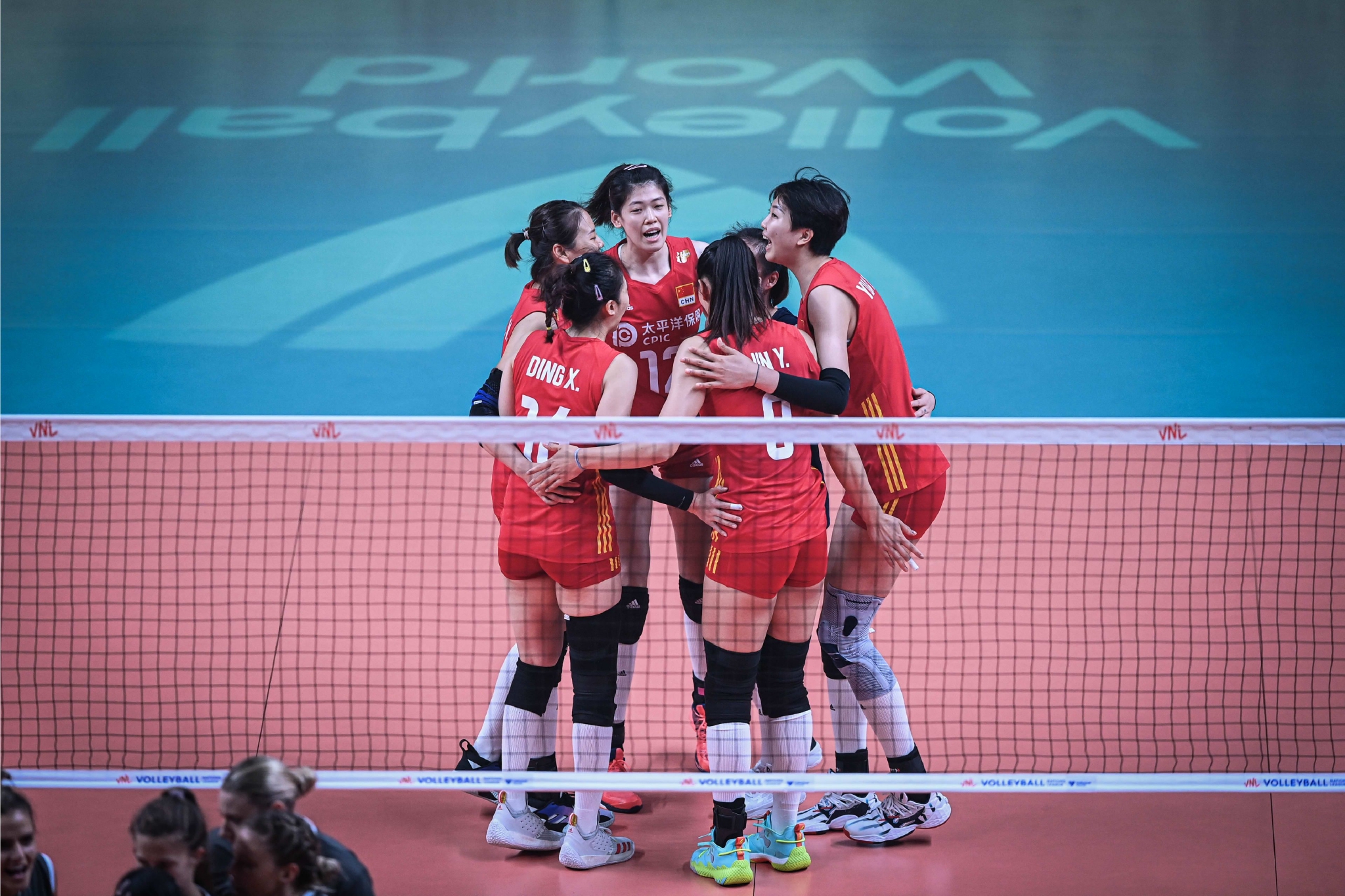 世界女排联赛中国VS美国前瞻，央视取消直播改播世界游泳锦标赛休闲区蓝鸢梦想 - Www.slyday.coM