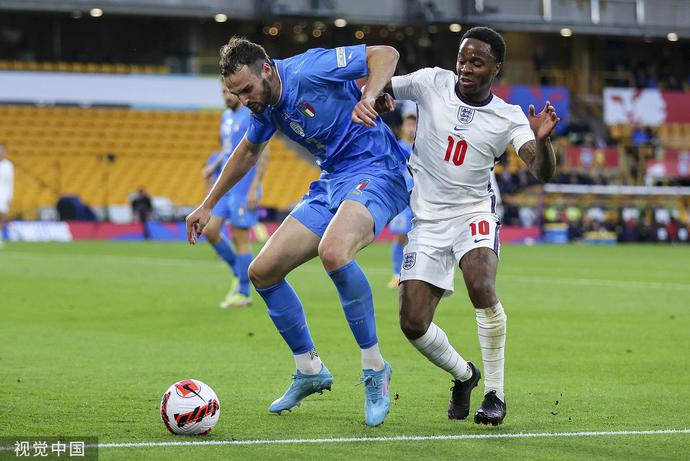 4年前还在工地搬砖，现在他是意大利国家队首发休闲区蓝鸢梦想 - Www.slyday.coM