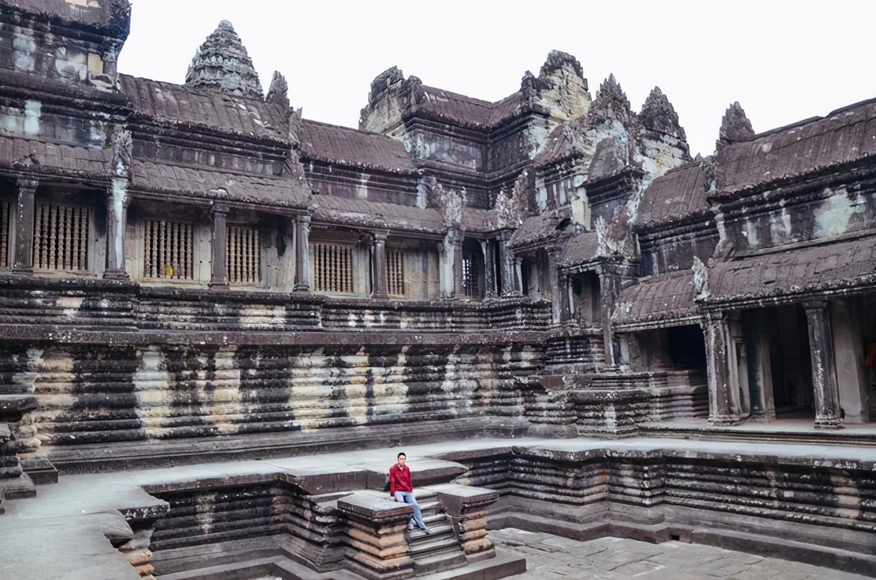 这个地方的日出一辈子一定要看一次，只能带你喜欢的人来看休闲区蓝鸢梦想 - Www.slyday.coM