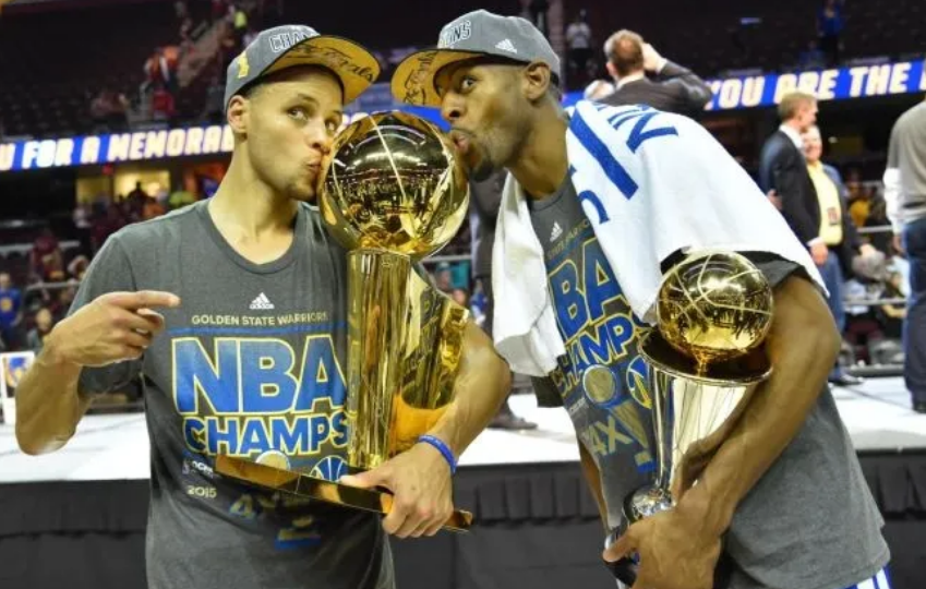 勇士8年4冠有多强?历史仅4支球队做到,马刺王朝也差一点休闲区蓝鸢梦想 - Www.slyday.coM 勇士8年4冠有多强?历史仅4支球队做到,马刺王朝也差一点休闲区蓝鸢梦想 - Www.slyday.coM