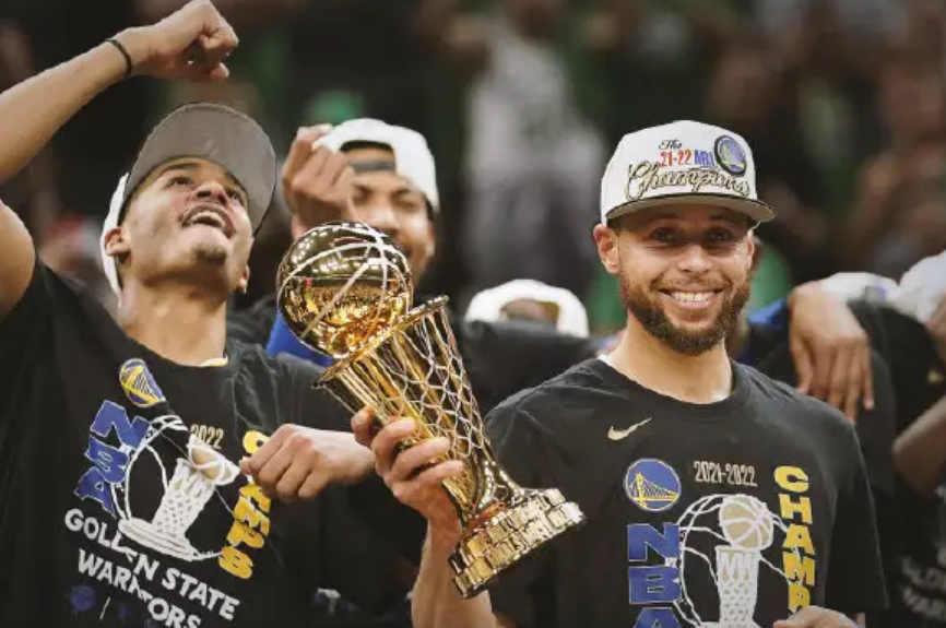 勇士8年4冠有多强?历史仅4支球队做到,马刺王朝也差一点休闲区蓝鸢梦想 - Www.slyday.coM 勇士8年4冠有多强?历史仅4支球队做到,马刺王朝也差一点休闲区蓝鸢梦想 - Www.slyday.coM