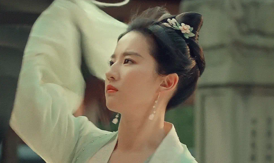 出道20周年的刘亦菲,难道没一点进步吗?情感受挫后的她变化太大休闲区蓝鸢梦想 - Www.slyday.coM 出道20周年的刘亦菲,难道没一点进步吗?情感受挫后的她变化太大休闲区蓝鸢梦想 - Www.slyday.coM