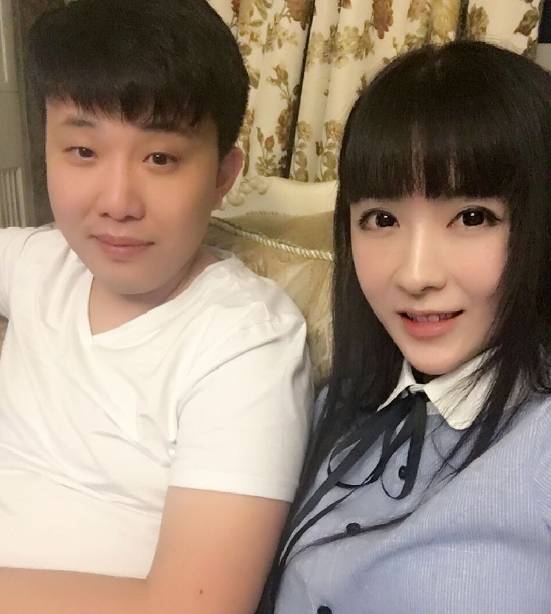 被造谣欠债"闹饥荒",话社蓝小天回应澄清,舞帝利哥满嘴跑火车|可可