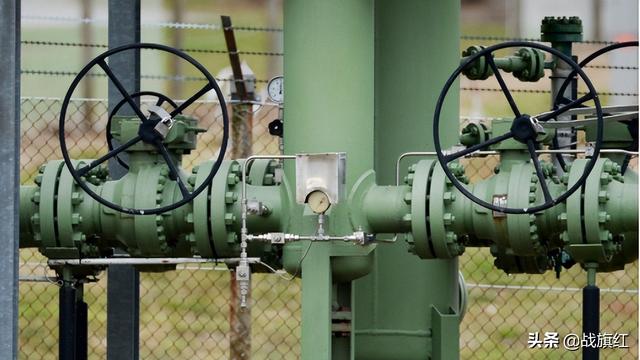 俄乌局势新变数！亚速营指挥部被摧毁，拜登制止美防长挺乌言论休闲区蓝鸢梦想 - Www.slyday.coM